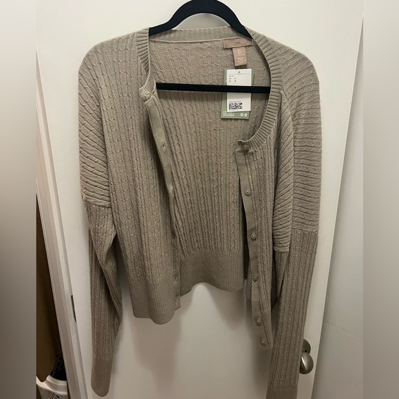 Cable knit taupe cardigan - Picture 1 of 3